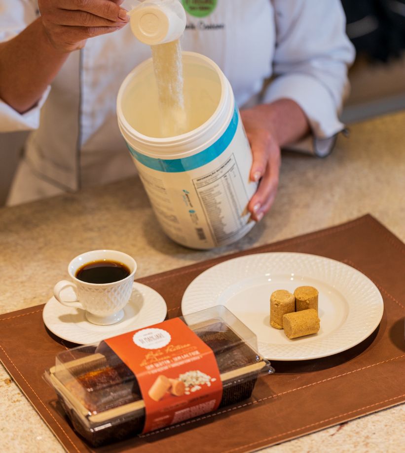 Bolo Proteico de Aveia e Paçoca sem glúten e sem lactose - Di Mangiare